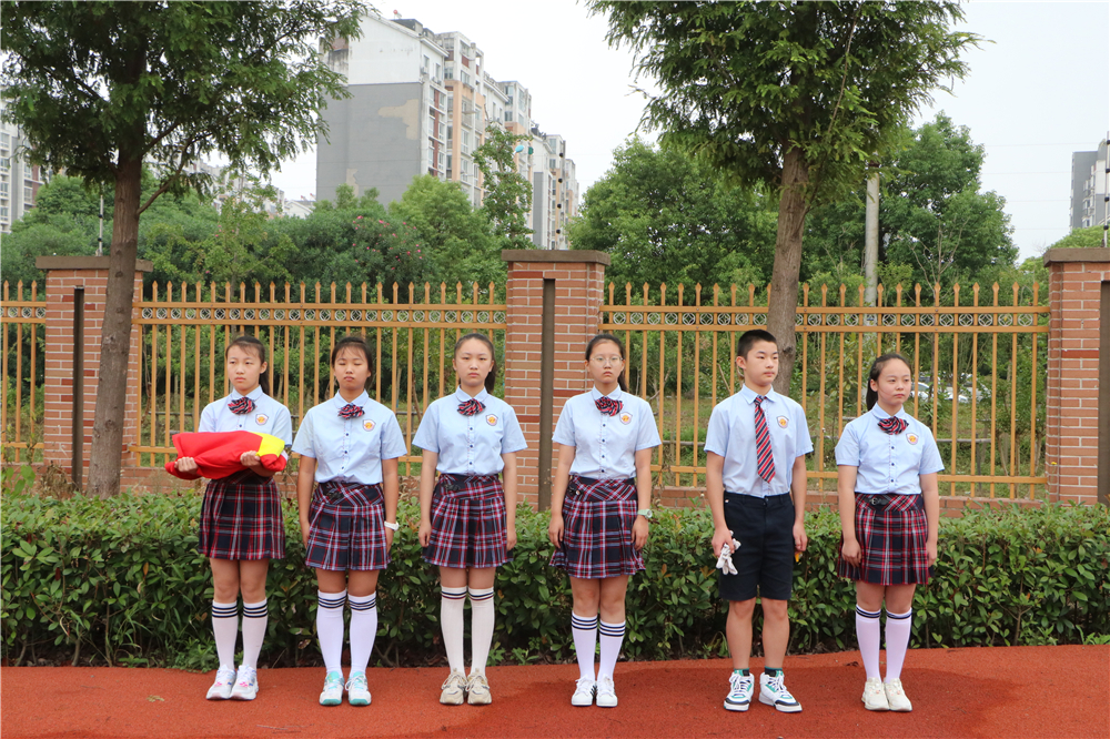 33bde25e63754305a1552a6574504c10.jpg 33bde25e63754305a1552a6574504c10.jpg