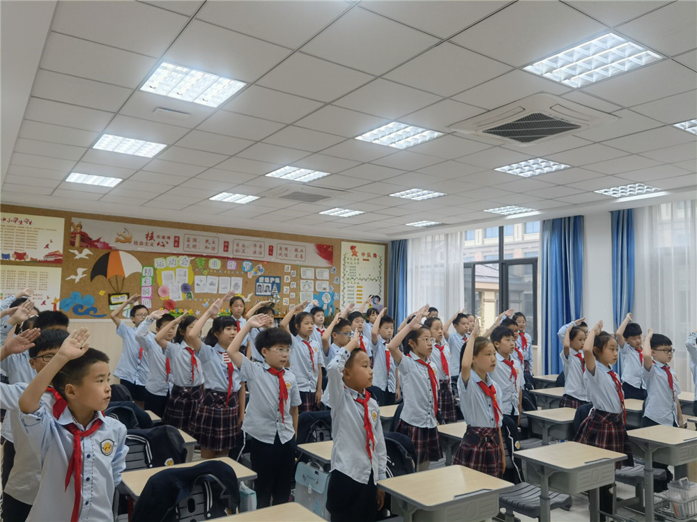 1ef9b4e74fa14eca8809b49d17a1021c.jpg 1ef9b4e74fa14eca8809b49d17a1021c.jpg