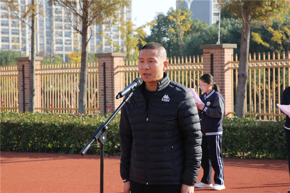 a18a8b2a22c2486fa37ee1455b234f72.jpg a18a8b2a22c2486fa37ee1455b234f72.jpg