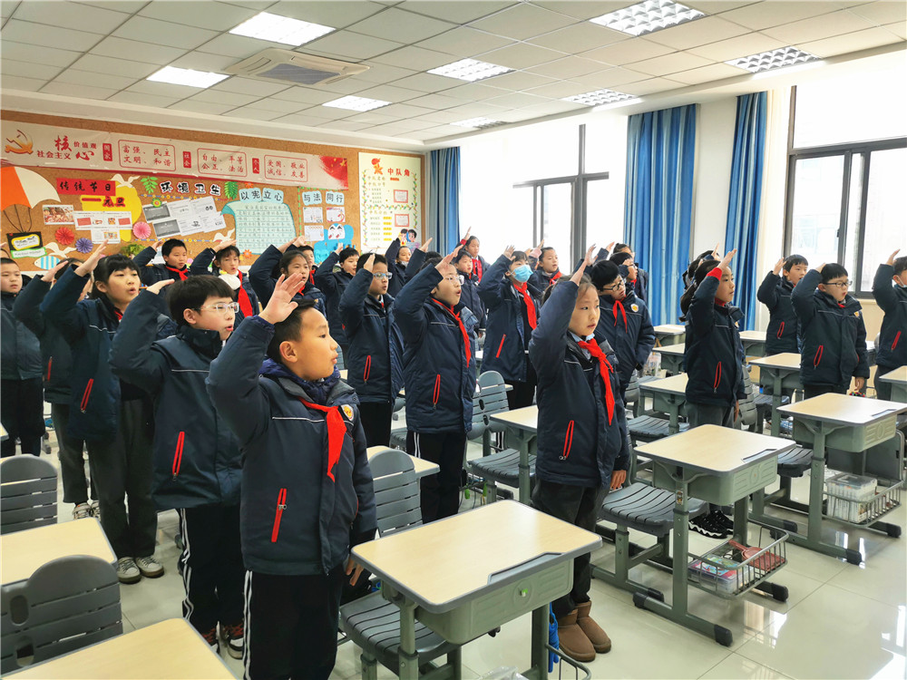 cfee0ae390cb4c4fb9b158257e2fa4c0.jpg