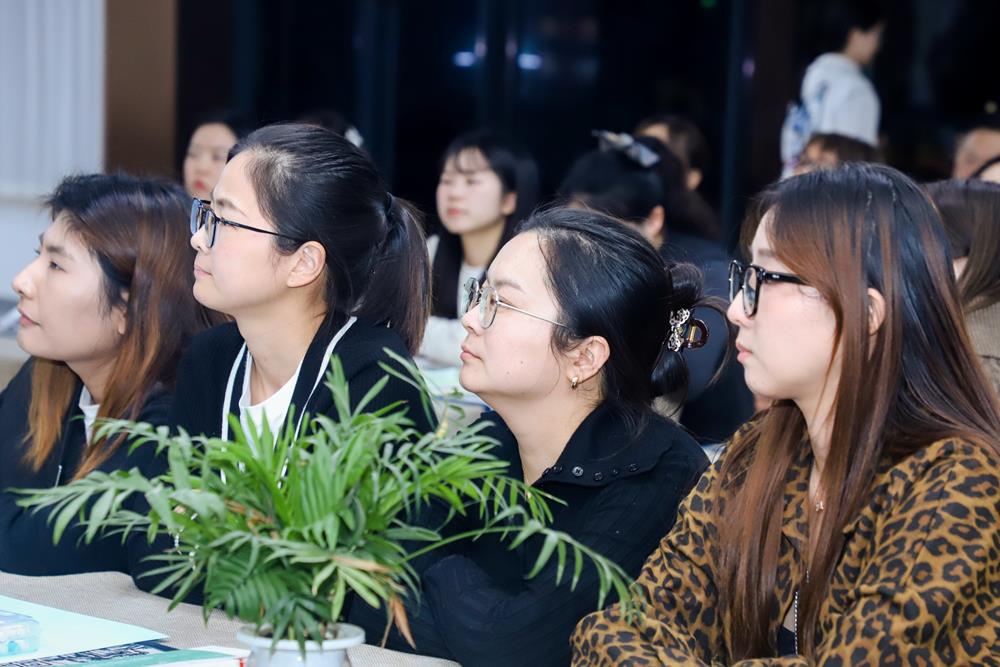 083b5c15e405429ebf43c79f27e20a9e.jpg 083b5c15e405429ebf43c79f27e20a9e.jpg