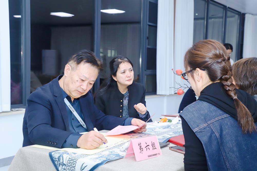 a899b12d833f457a9c3c8a791c0a69c8.jpg a899b12d833f457a9c3c8a791c0a69c8.jpg