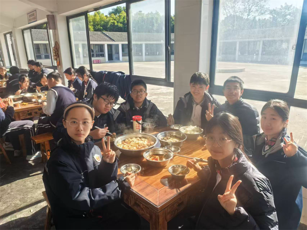 4a50da554b274b698f04ad71eb4cc984.png 4a50da554b274b698f04ad71eb4cc984.png