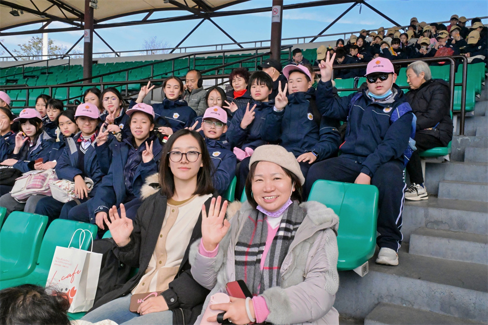 e8906fcd9d9e46f5a1bb4486627659b5.jpg e8906fcd9d9e46f5a1bb4486627659b5.jpg